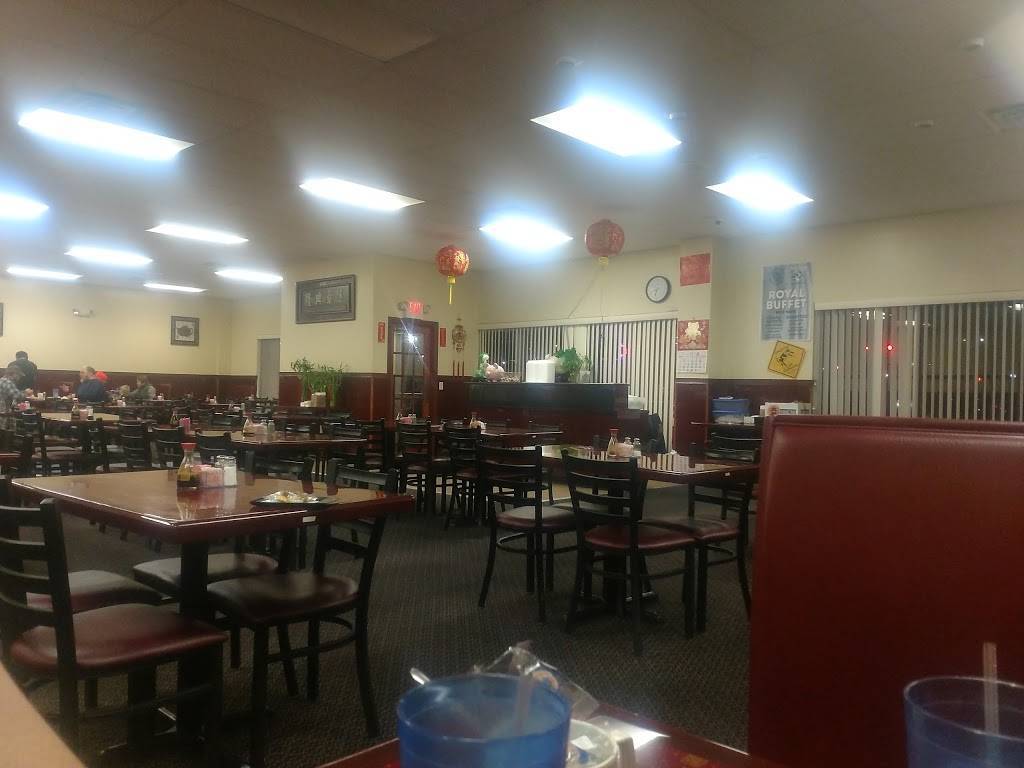 Royal Buffet | restaurant | 1655 Dorset Ln #100, New Richmond, WI 54017, USA | 7152469886 OR +1 715-246-9886