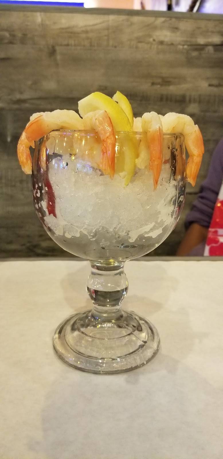 Hooked on Crab | restaurant | 872 Eastlake Pkwy #510, Chula Vista, CA 91915, USA | 6197379117 OR +1 619-737-9117