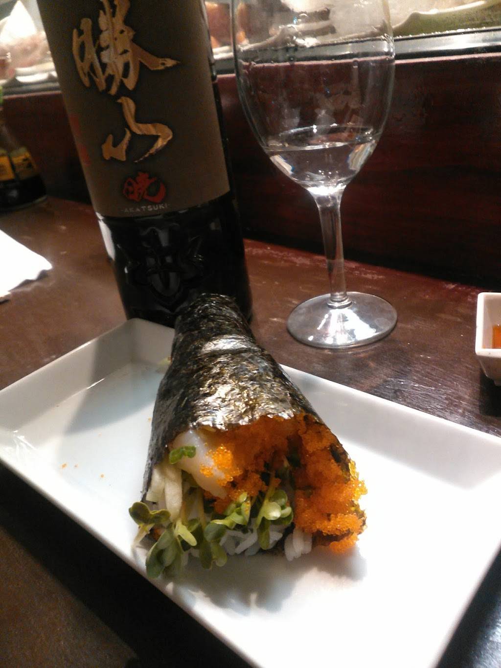 Toshi Sushi | restaurant | 12847 Vanowen St, North Hollywood, CA 91605, USA | 8189822746 OR +1 818-982-2746