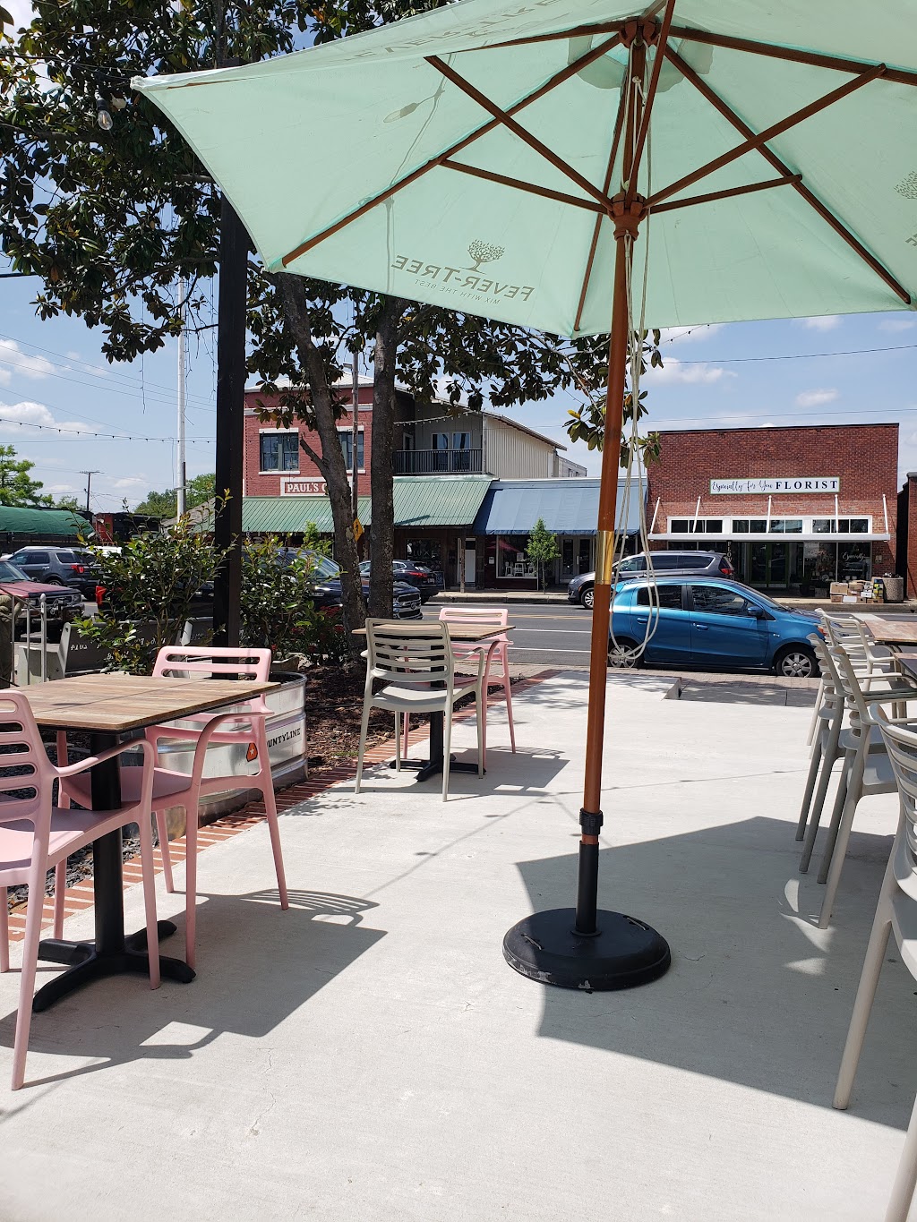 The Pink Agave | restaurant | 129 E Pine St, Ponchatoula, LA 70454, USA | 9854670500 OR +1 985-467-0500