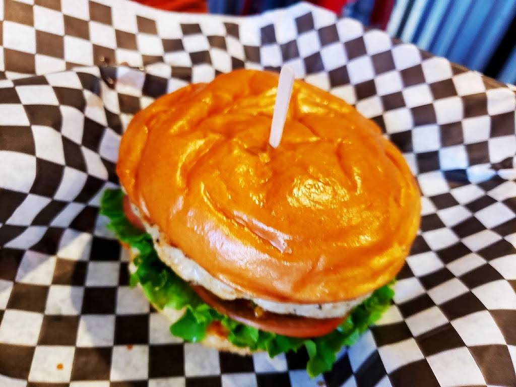 Grinderz | restaurant | 7561 Center Ave #53, Huntington Beach, CA 92647, USA | 7148952800 OR +1 714-895-2800