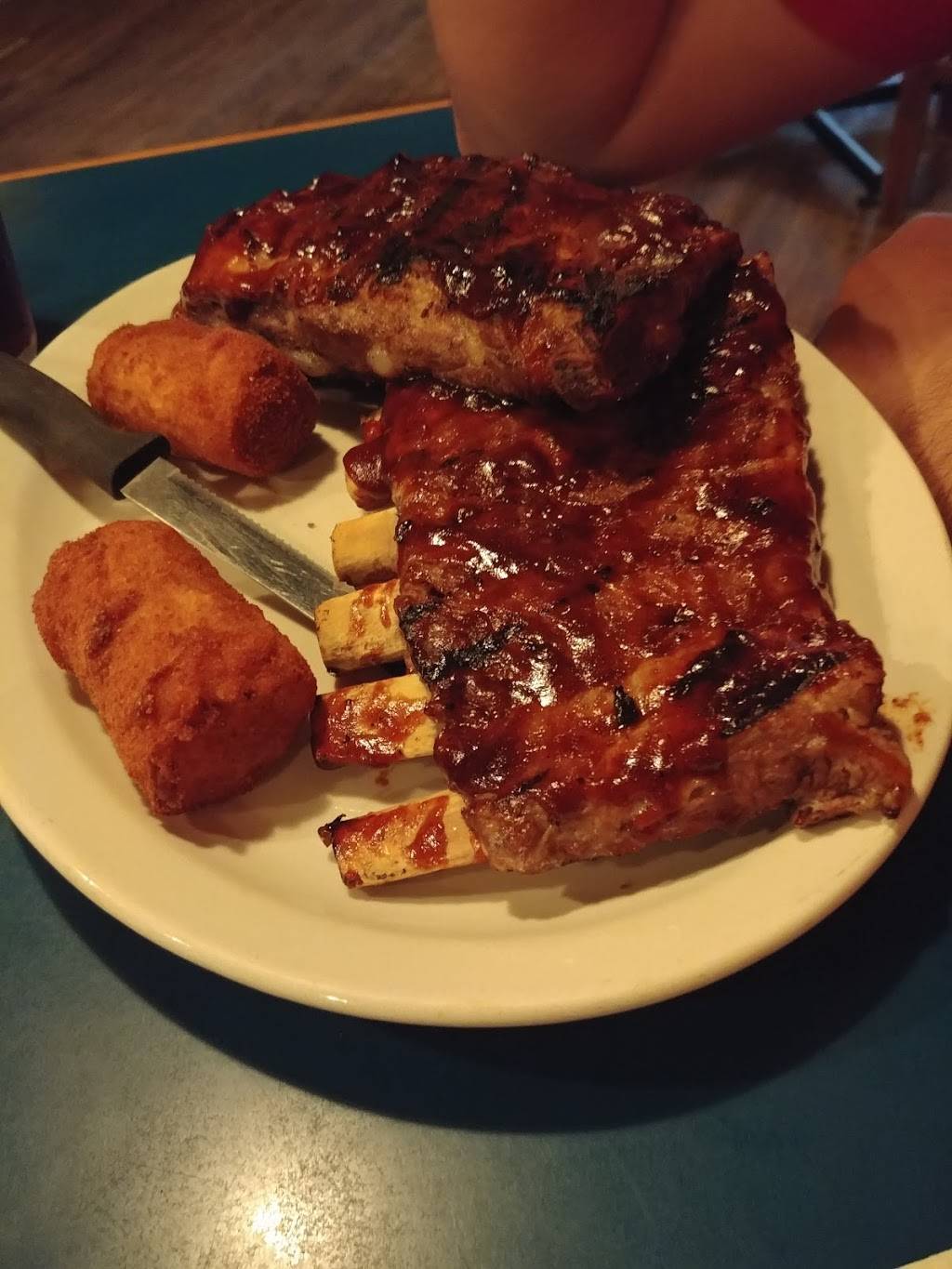 BJ Restaurant | restaurant | 118 Rue Church, Gatineau, QC J8L 1P1, Canada | 8199869161 OR +1 819-986-9161