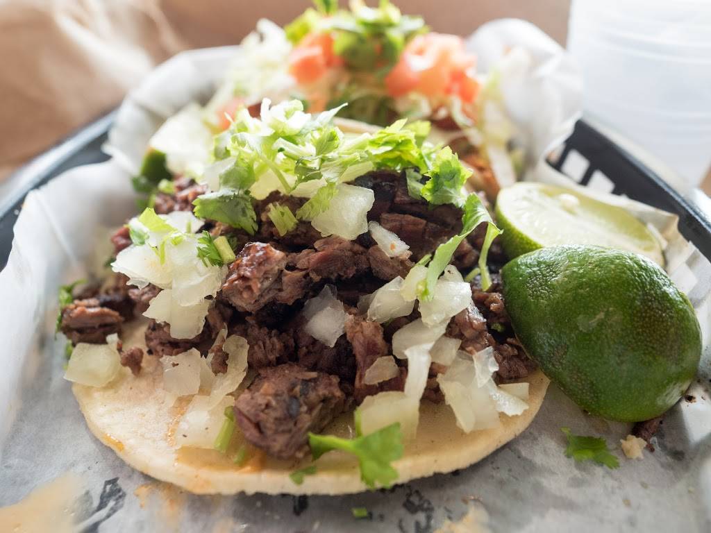 El Carrito | restaurant | 6019 N Lincoln Ave, Chicago, IL 60659, USA | 8722083260 OR +1 872-208-3260