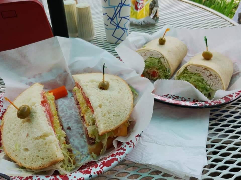 Pekadills | restaurant | 503 S Mears Ave, Whitehall, MI 49461, USA | 2318949551 OR +1 231-894-9551