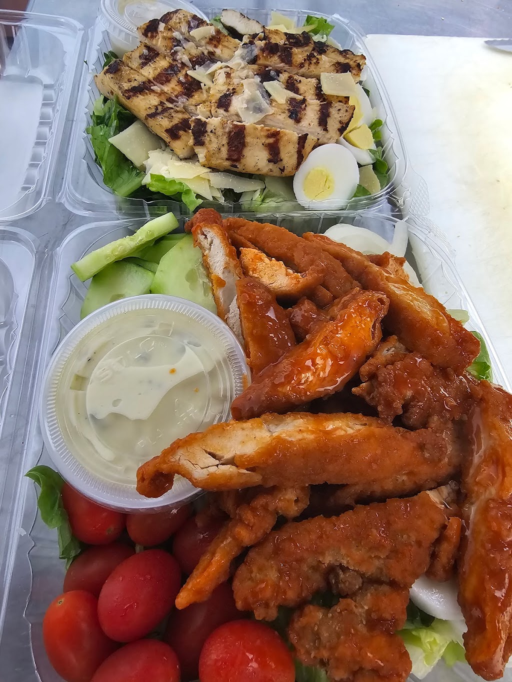 Alex’s steaks and wings | restaurant | 2036 Old Arch Rd, East Norriton, PA 19401, USA | 4842358020 OR +1 484-235-8020