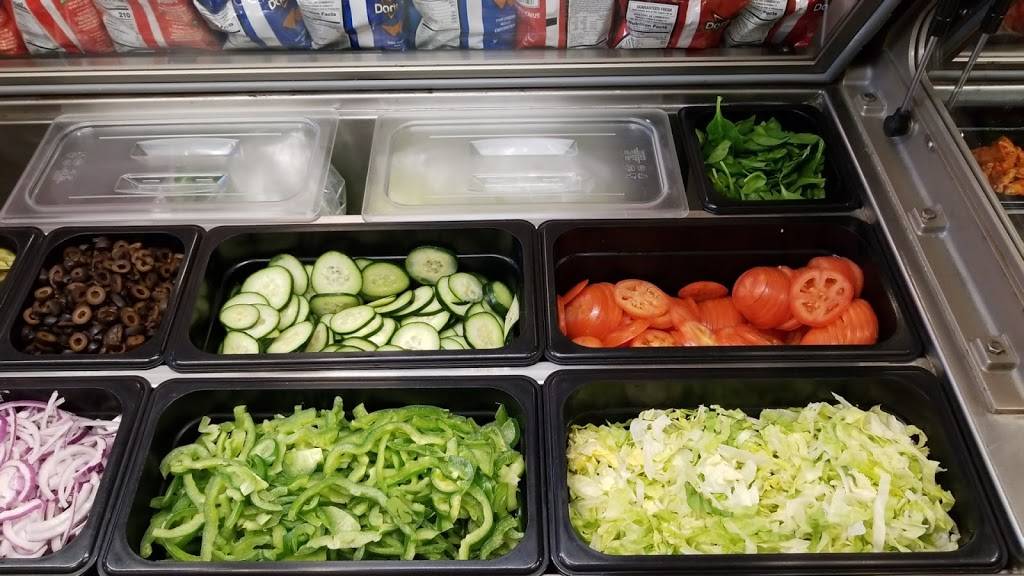 Subway Restaurants | restaurant | 2836 N Harlem Ave, Elmwood Park, IL 60707, USA | 7084521730 OR +1 708-452-1730