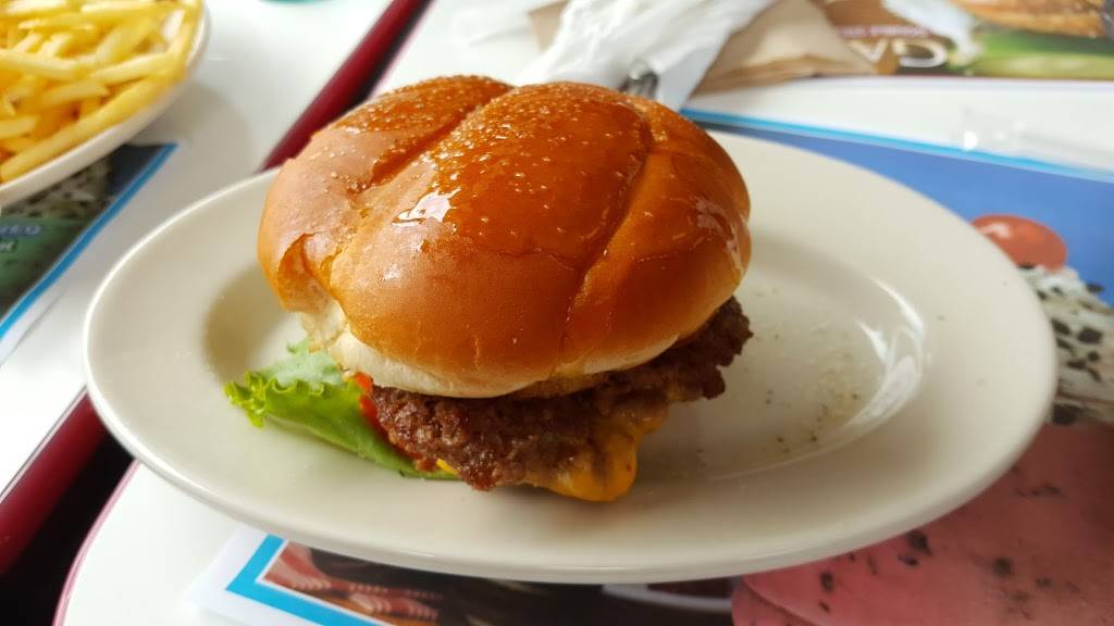 Steak n Shake 2.Go | restaurant | 7230 Woodland Dr, Indianapolis, IN 46278, USA | 3172995043 OR +1 317-299-5043