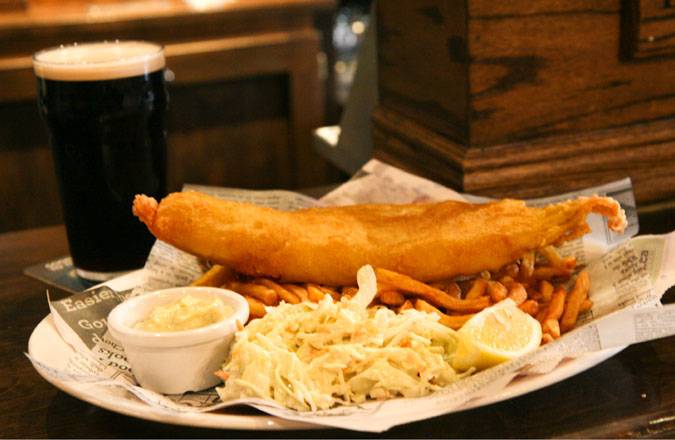 The Roy Public House | restaurant | 894 Queen St E, Toronto, ON M4M 1J3, Canada | 4164653331 OR +1 416-465-3331