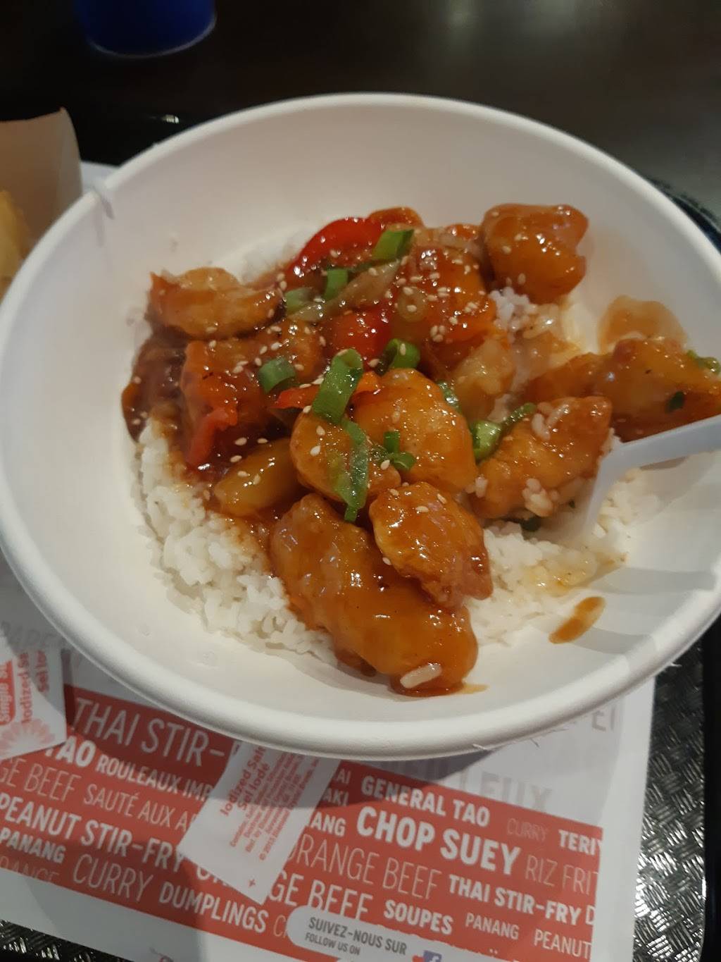 Thaïzone | restaurant | 2625 Boulevard Louis-XIV, Québec, QC G1C 1C3, Canada | 4186638424 OR +1 418-663-8424