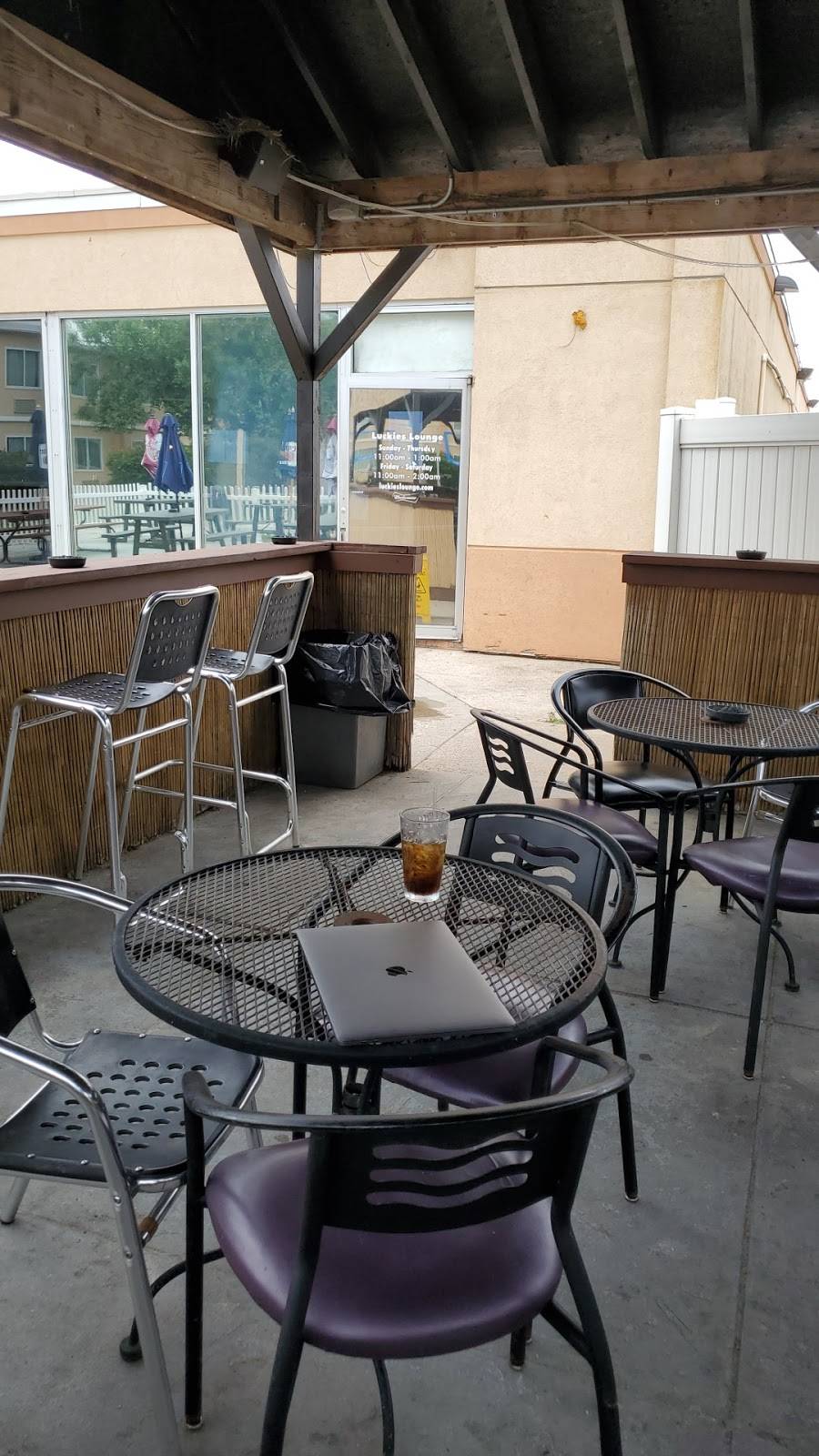 Zeppelin Bar and Grill | restaurant | 1101 W Bond St, Lincoln, NE 68521, USA | 4024741101 OR +1 402-474-1101