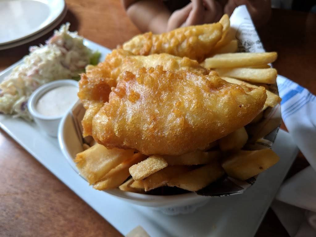 Brophys Tavern | restaurant | San Carlos St &, 4th Ave, Carmel-By-The-Sea, CA 93921, USA | 8315865566 OR +1 831-586-5566