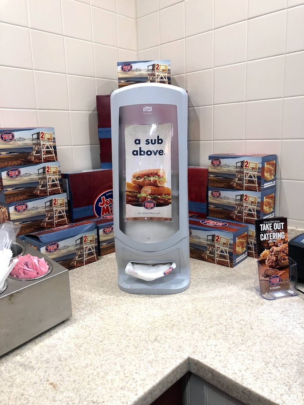 Jersey Mikes Subs | restaurant | 32098 Gratiot Ave, Roseville, MI 48066, USA | 5868595416 OR +1 586-859-5416