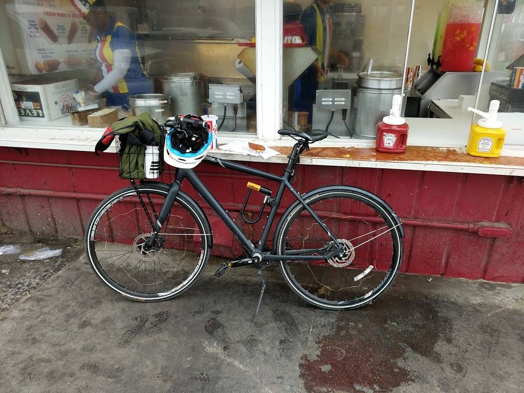 Hot Dog on a Stick | restaurant | 1633 Ocean Front Walk, Santa Monica, CA 90401, USA | 3103954673 OR +1 310-395-4673