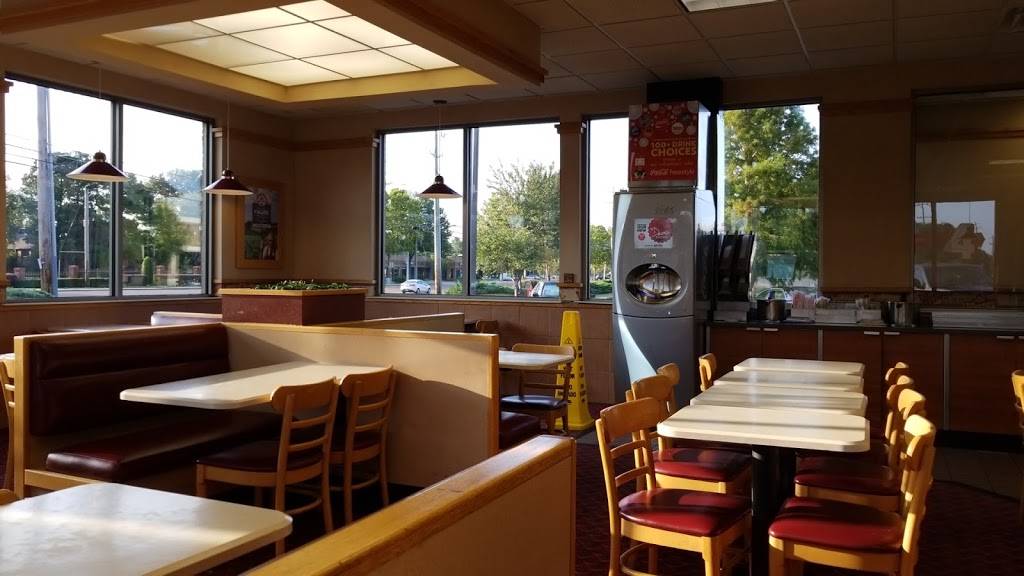 Wendys | restaurant | 2845 Kirby Pkwy, Memphis, TN 38119, USA | 9014952280 OR +1 901-495-2280
