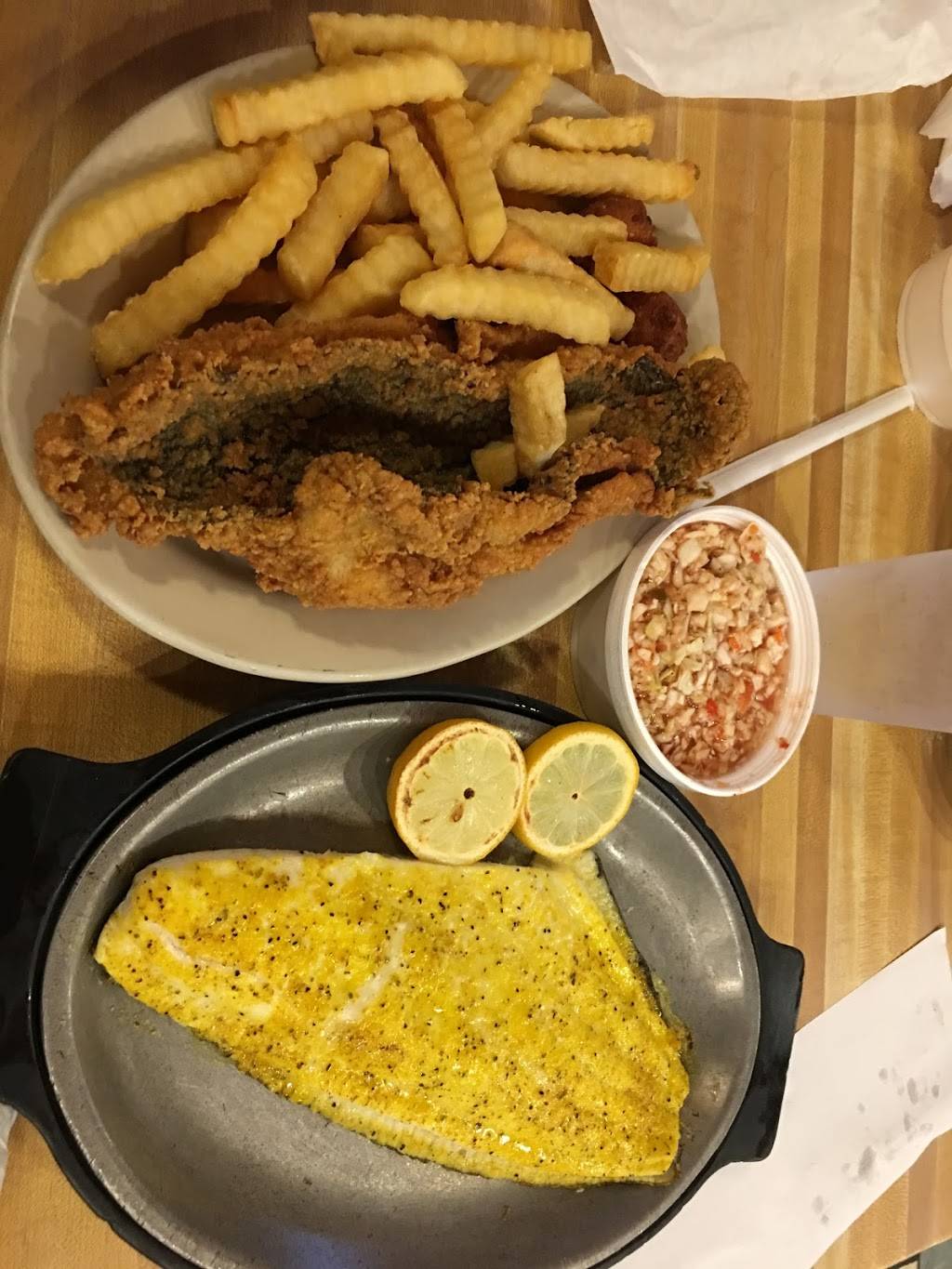 Winks King Barbeque & Seafood | restaurant | 509 Faith Rd, Salisbury, NC 28146, USA | 7046372410 OR +1 704-637-2410