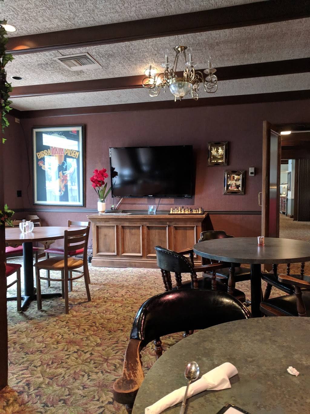 Kascade Steakhouse | restaurant | 988 S Country Club Rd, Carthage, MO 64836, USA | 4175537357 OR +1 417-553-7357