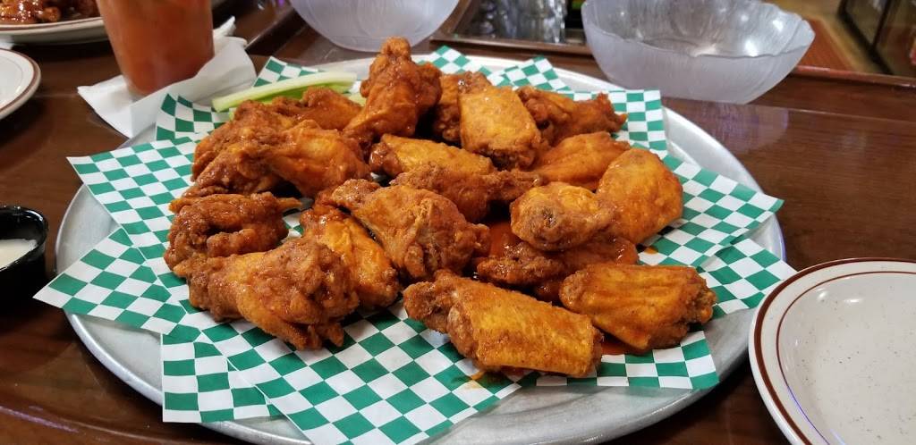 Bushys Pub & Grill | restaurant | S67W14831 Janesville Rd, Muskego, WI 53150, USA | 4144221035 OR +1 414-422-1035