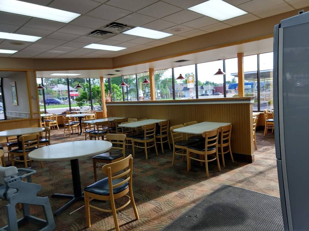 Wendys | restaurant | 1716 E Main St, Richmond, IN 47374, USA | 7659655544 OR +1 765-965-5544