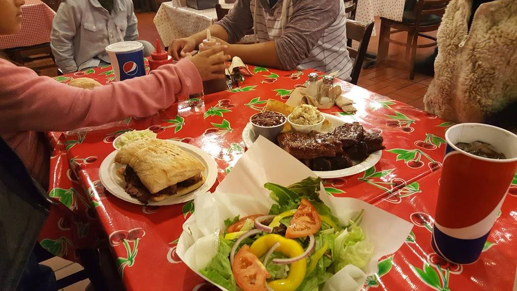 BBQ 152 | restaurant | 8295 Monterey Rd, Gilroy, CA 95020, USA | 4088424499 OR +1 408-842-4499