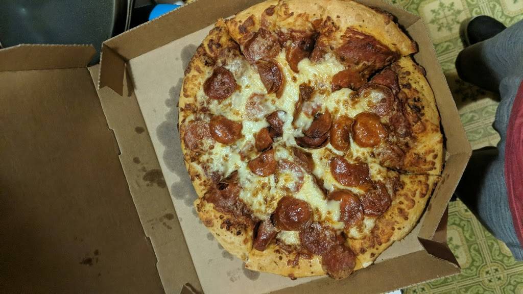 Pizza Hut | meal takeaway | 5100 Williamsburg Rd, Richmond, VA 23231, USA | 8042226840 OR +1 804-222-6840