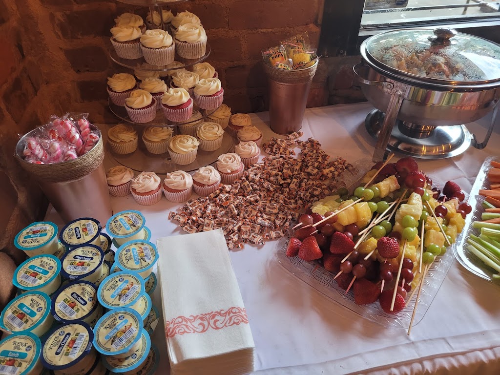 Hit the spot catering cafe | restaurant | 1801 Delowe Dr SW, Atlanta, GA 30311, USA | 6789730164 OR +1 678-973-0164