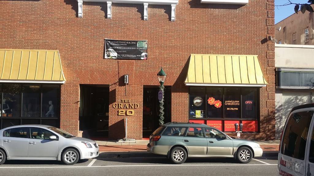 Pretzel and Pizza Creations | meal delivery | 20 W Washington St, Hagerstown, MD 21740, USA | 3017337795 OR +1 301-733-7795