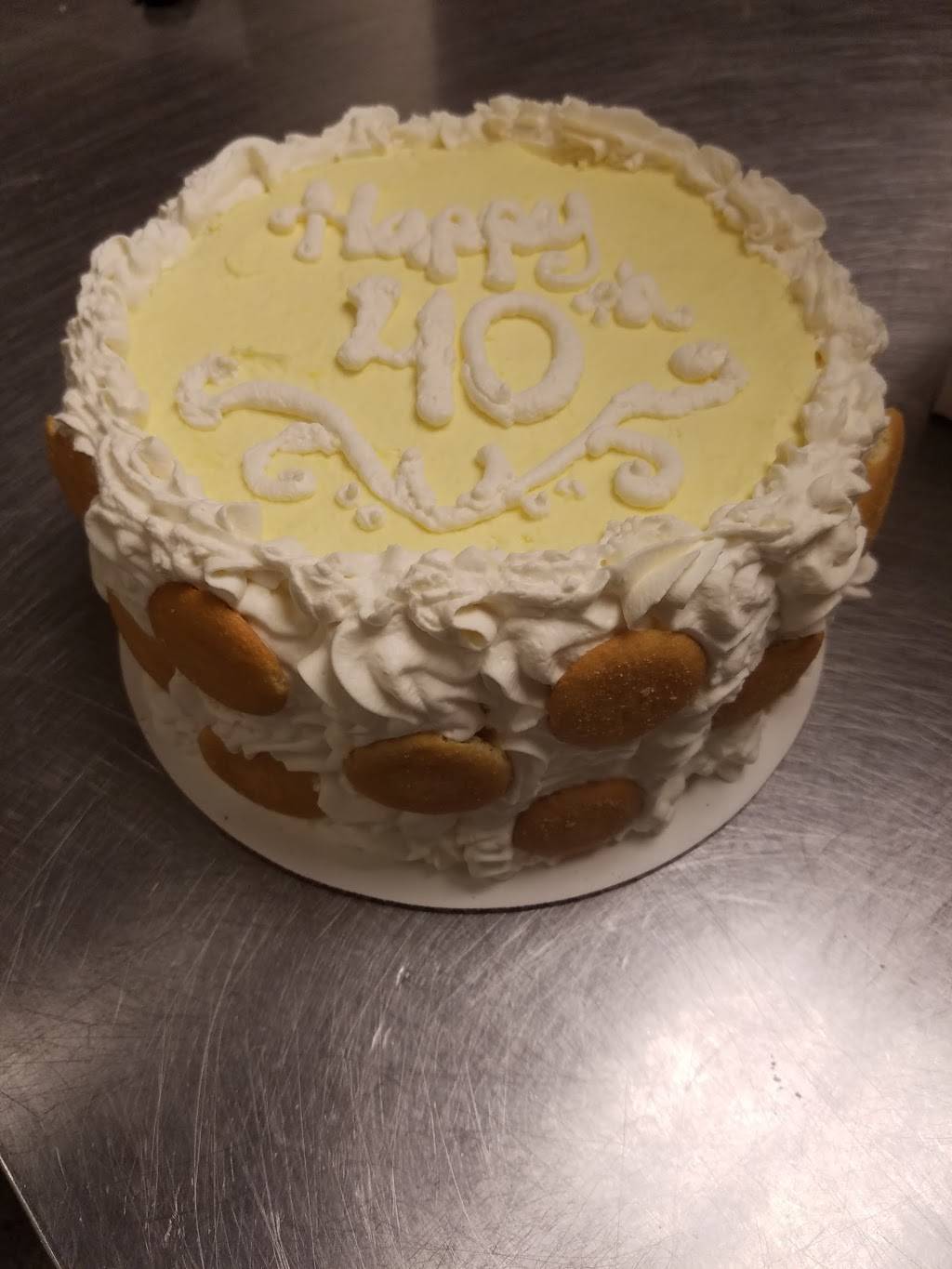 Wooden Spoon Bakery | restaurant | 21082 AL-25, Columbiana, AL 35051, USA | 2057460067 OR +1 205-746-0067