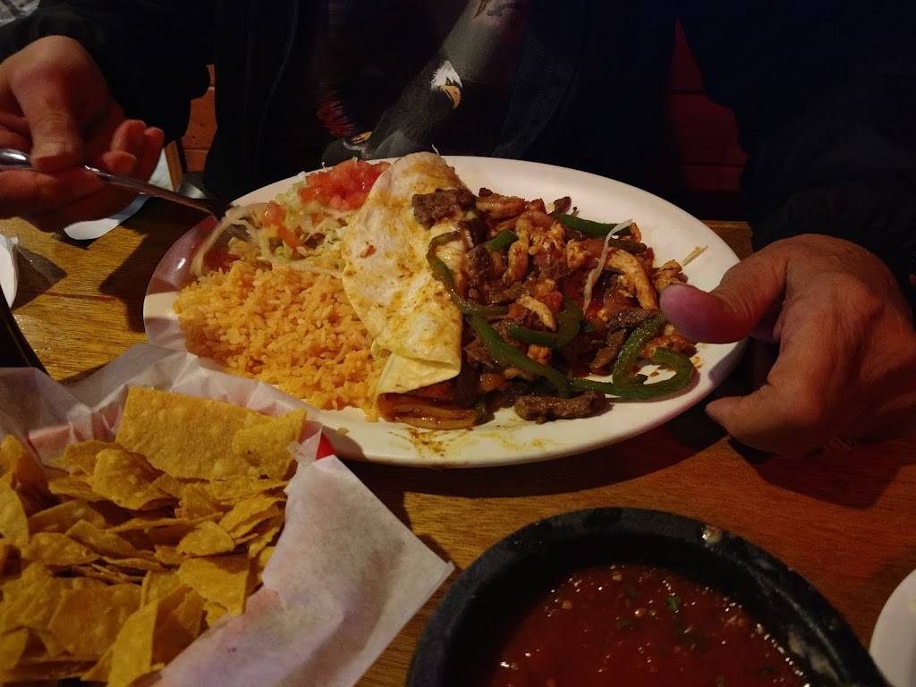 Jalapenos Mexican Restaurant | restaurant | 8157 Vaughn Rd, Montgomery, AL 36116, USA | 3342772840 OR +1 334-277-2840