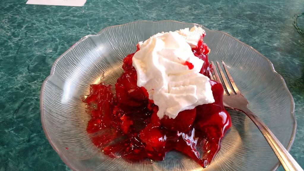 Julies Cafe & Catering | restaurant | 1685 Main St, Green Bay, WI 54302, USA | 9204693366 OR +1 920-469-3366