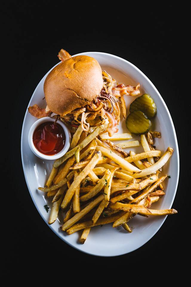 Saguaro Corners Restaurant & Bar | restaurant | 3750 S Old Spanish Trail, Tucson, AZ 85730, USA | 5208862020 OR +1 520-886-2020