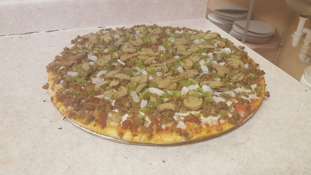 Pizza King | restaurant | 500 W 1st St, Fowler, IN 47944, USA | 7658841750 OR +1 765-884-1750