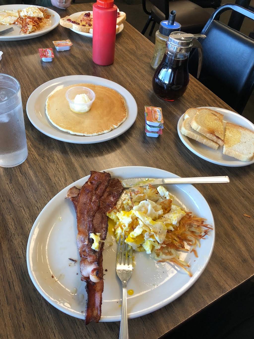 Tobeys 19th Hole Restaurant | restaurant | 2600 Golf Course Dr, San Diego, CA 92102, USA | 6192345921 OR +1 619-234-5921