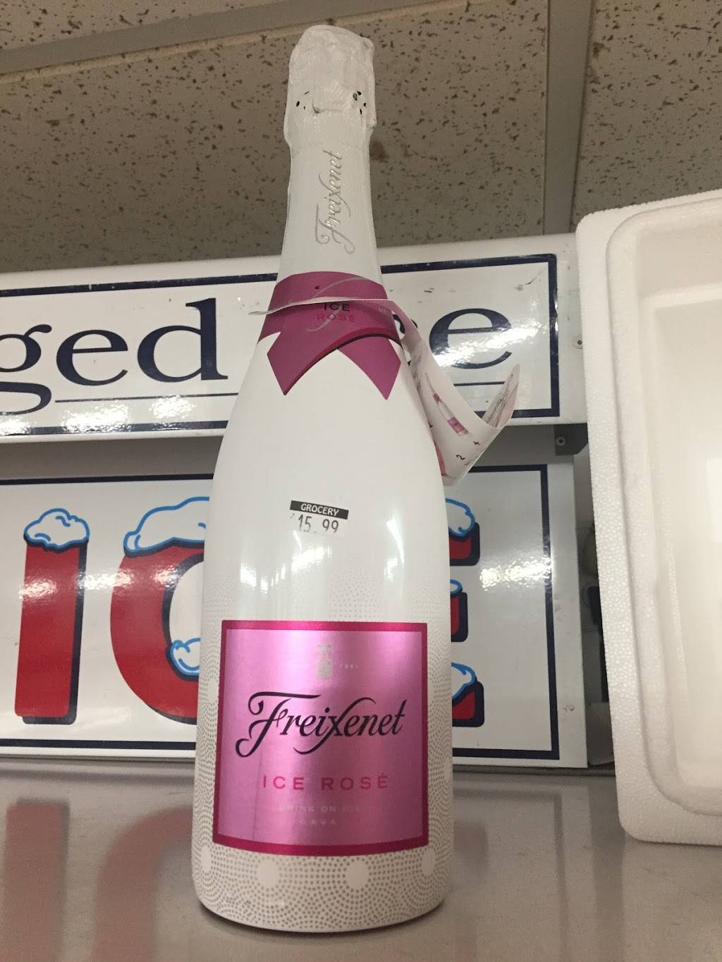 Tonys Market | restaurant | 119 Dukes County Ave, Oak Bluffs, MA 02557, USA | 5086934799 OR +1 508-693-4799