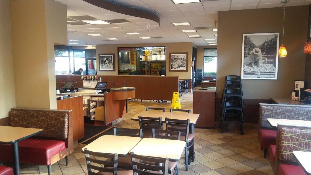Chick-fil-A | restaurant | 17240 US-441, Mt Dora, FL 32757, USA | 3523850046 OR +1 352-385-0046