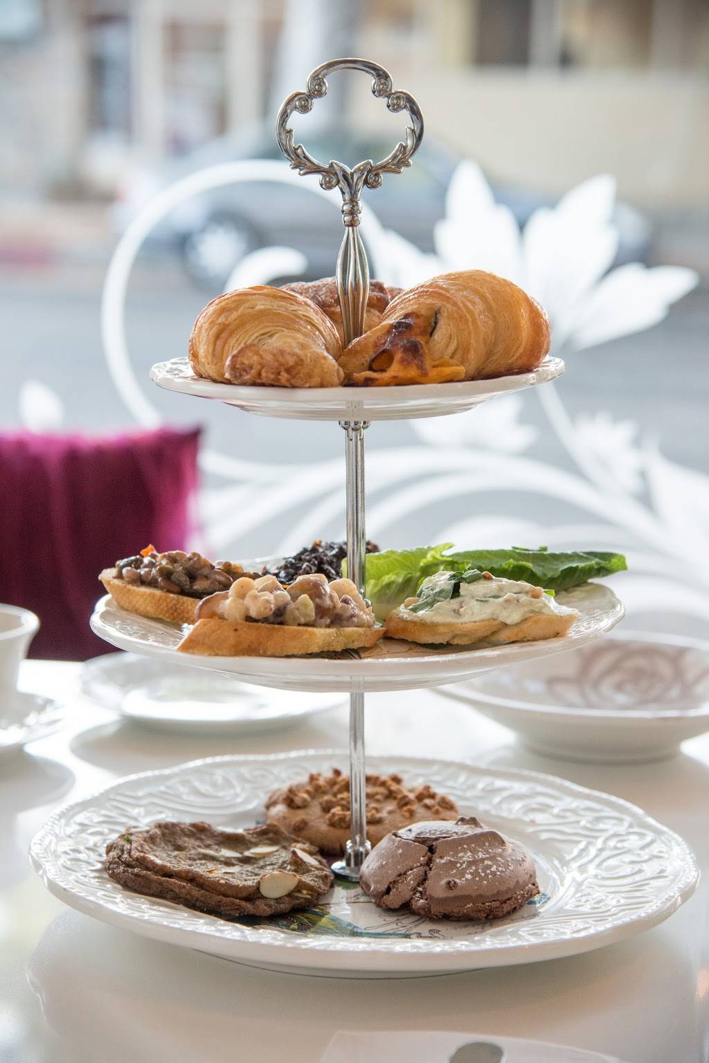 Madeline Garden Kiss Cafe | cafe | 1030 E Green St #103, Pasadena, CA 91106, USA | 6267955501 OR +1 626-795-5501