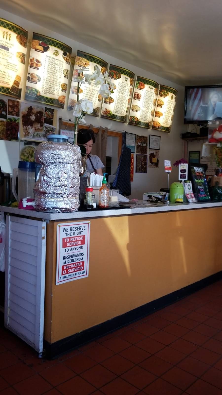 Dragon Loco | restaurant | 8934 Long Beach Blvd, South Gate, CA 90280, USA | 3235670888 OR +1 323-567-0888