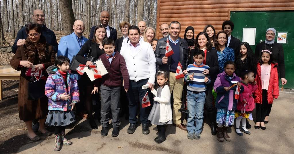 Sugar Shack | restaurant | 320 Pères-Blancs Ave, Vanier, ON K1L 7L5, Canada | 6138429871 OR +1 613-842-9871