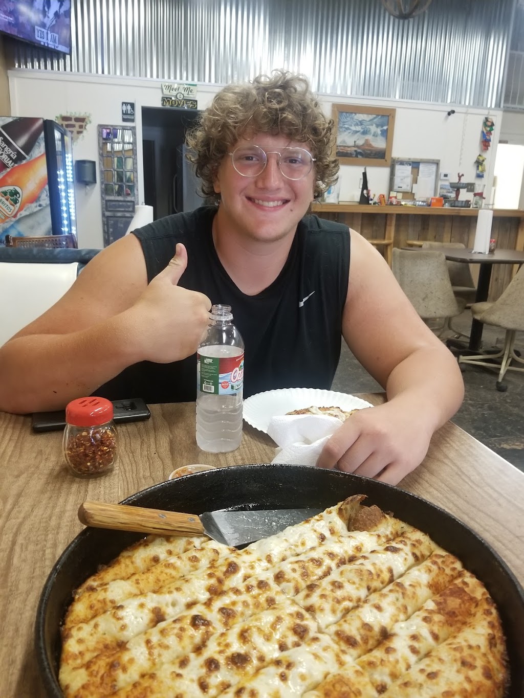 Video Express & pizza | restaurant | 121 W 6th St, Aspermont, TX 79502, USA | 9409893451 OR +1 940-989-3451