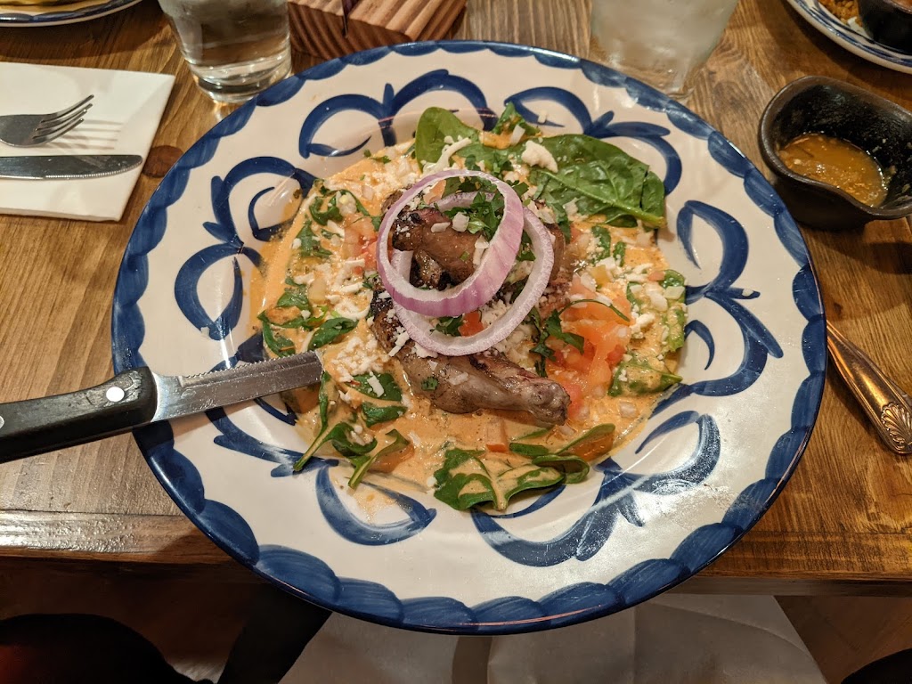 Los Sombreros | restaurant | 1976 W Southern Ave, Mesa, AZ 85202, USA | 4805346742 OR +1 480-534-6742