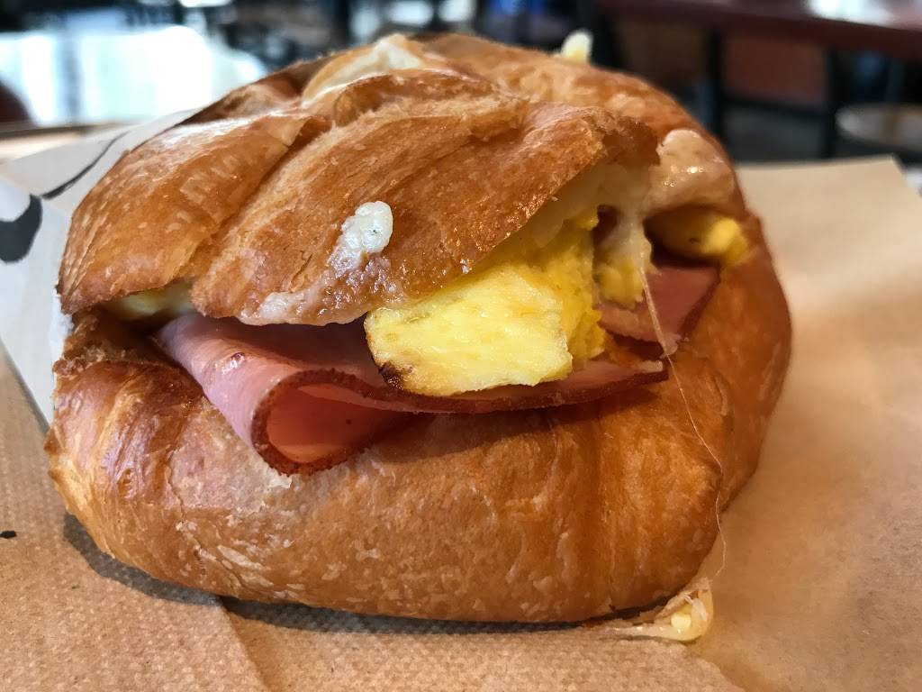 Cosi | meal takeaway | 1001 Pennsylvania Ave NW, Washington, DC 20004, USA | 2026280602 OR +1 202-628-0602