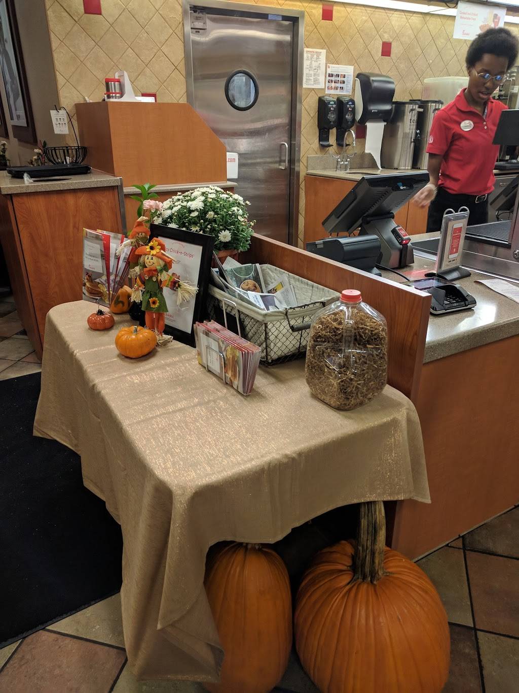 Chick-fil-A | restaurant | 1400 E Central Texas Expy, Killeen, TX 76541, USA | 2546805473 OR +1 254-680-5473