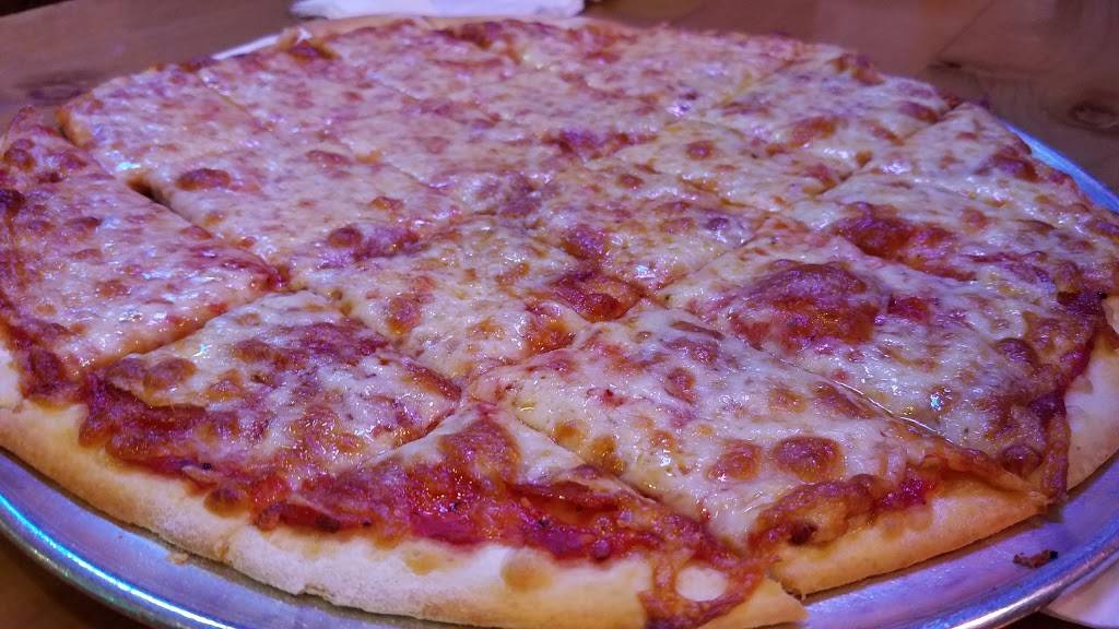 Ledos Pizza | restaurant | 5525 South La Grange Road, Countryside, IL 60525, USA | 7083544500 OR +1 708-354-4500