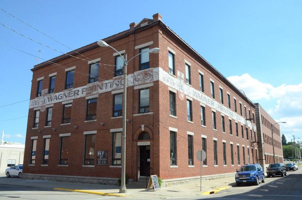 The Wagner House | restaurant | 1 E Spring St #4338, Freeport, IL 61032, USA | 8152324408 OR +1 815-232-4408