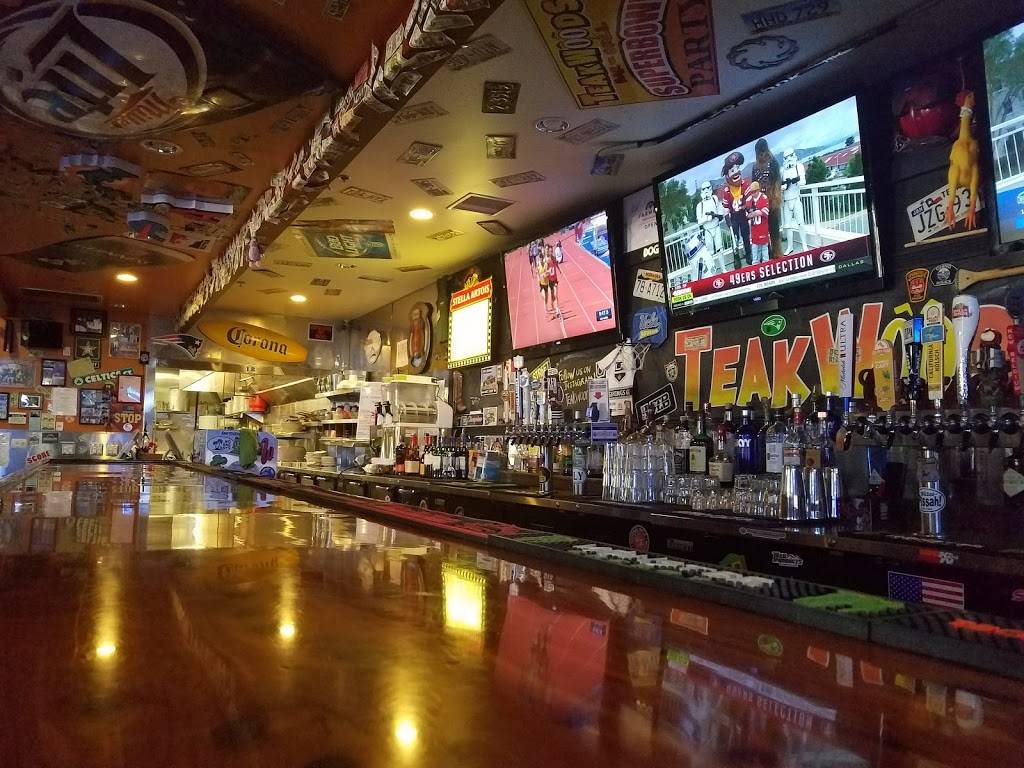 Teakwoods Bar-vs-Grill | restaurant | 23971 Clinton Keith Rd a101, Wildomar, CA 92595, USA | 9513042488 OR +1 951-304-2488