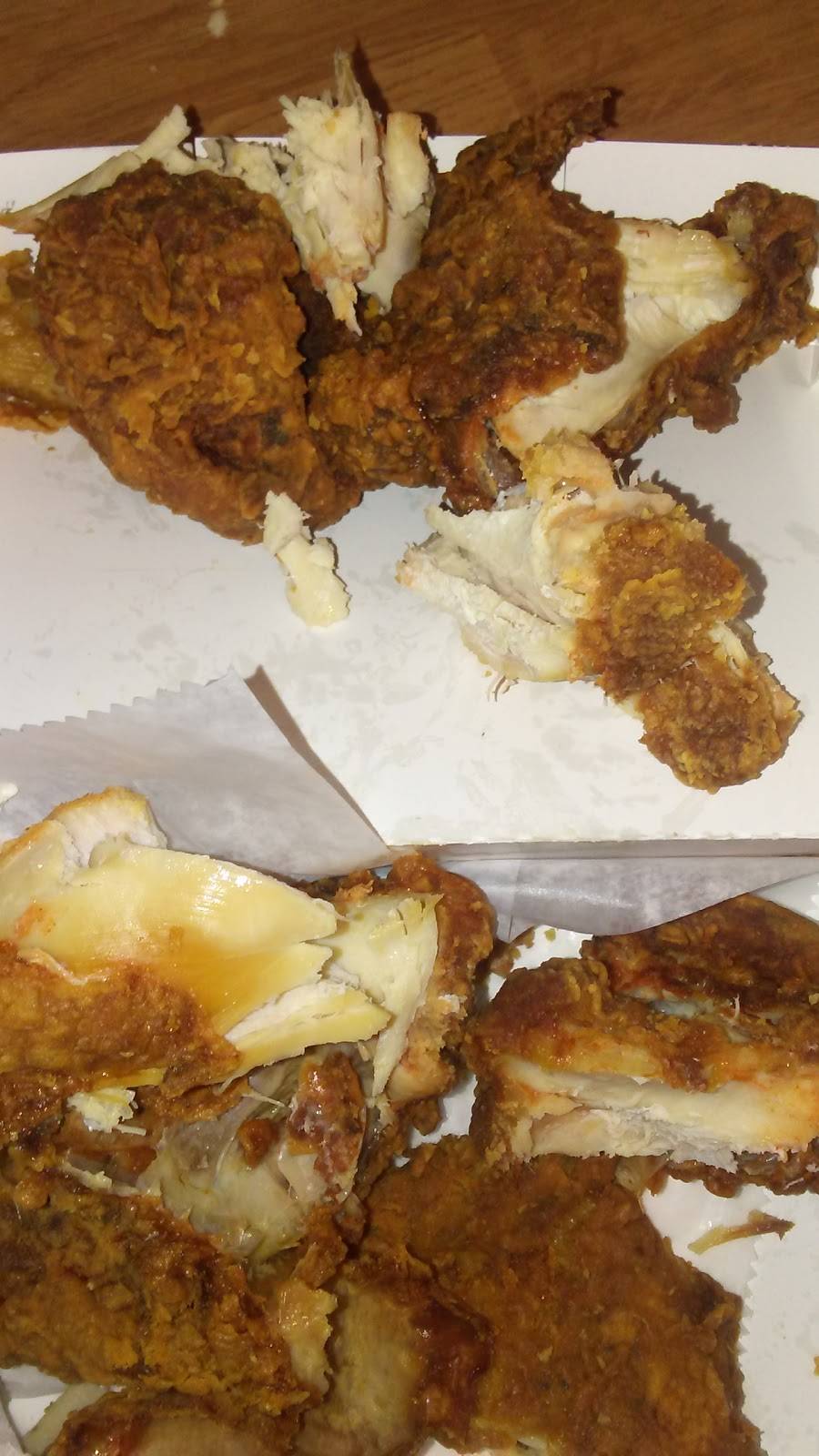 Churchs Chicken | restaurant | 401 W. Hwy 303, Grand Prairie, TX 75051, USA | 9722625052 OR +1 972-262-5052