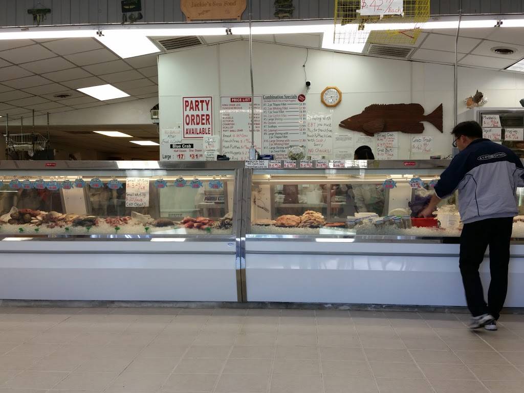 Jackie Seafood Market | restaurant | 1117 E Montgomery Cross Rd, Savannah, GA 31406, USA | 9129272266 OR +1 912-927-2266