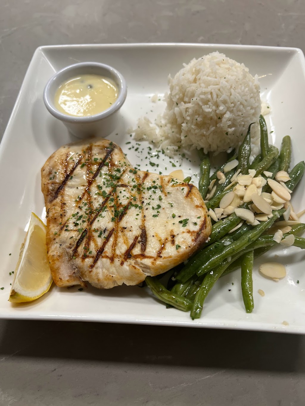 La Pesca Blue | restaurant | 15529 Union Ave, Los Gatos, CA 95032, USA | 4089636111 OR +1 408-963-6111