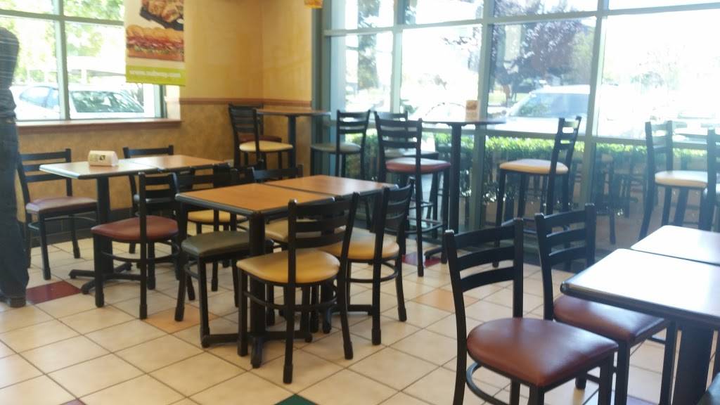 Subway Restaurants | restaurant | 239 S Vasco Rd, Livermore, CA 94551, USA | 9254431515 OR +1 925-443-1515