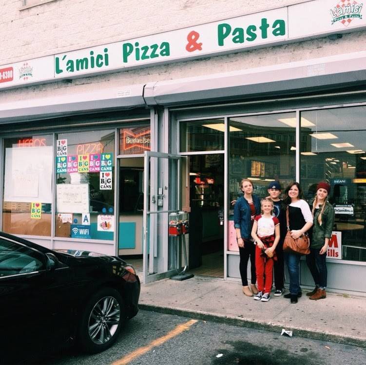Lamici Pizza & Pasta | restaurant | 16053 Rockaway Blvd, Jamaica, NY 11434, USA | 7189786300 OR +1 718-978-6300