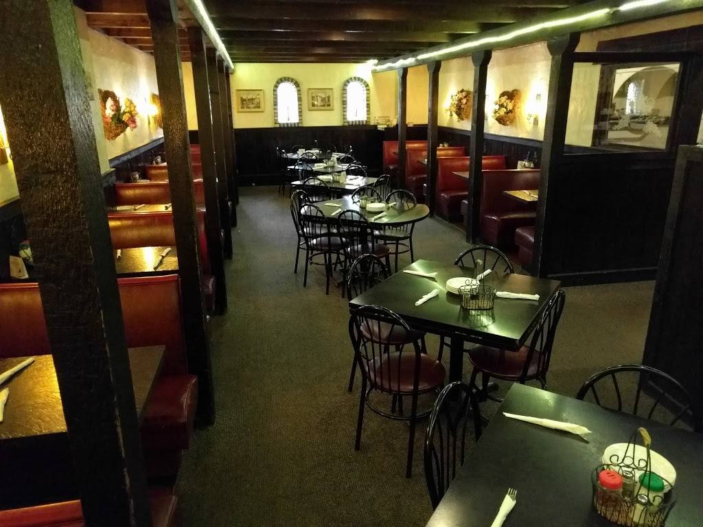 Barbieres Italian Inn | restaurant | 5844 W Bluemound Rd, Milwaukee, WI 53213, USA | 4144533800 OR +1 414-453-3800